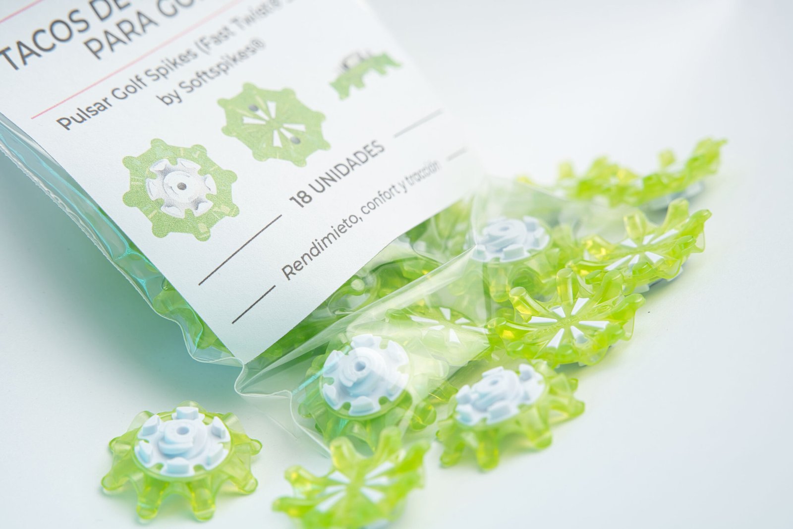 close-up-golf-spikes